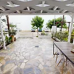 Yalos Luxury *