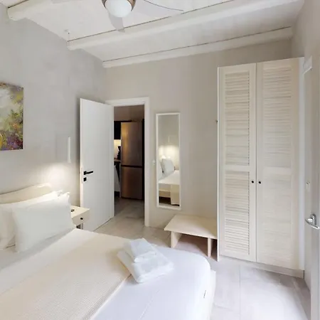 Yalos Luxury