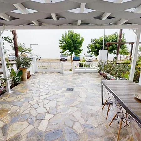Yalos Luxury *